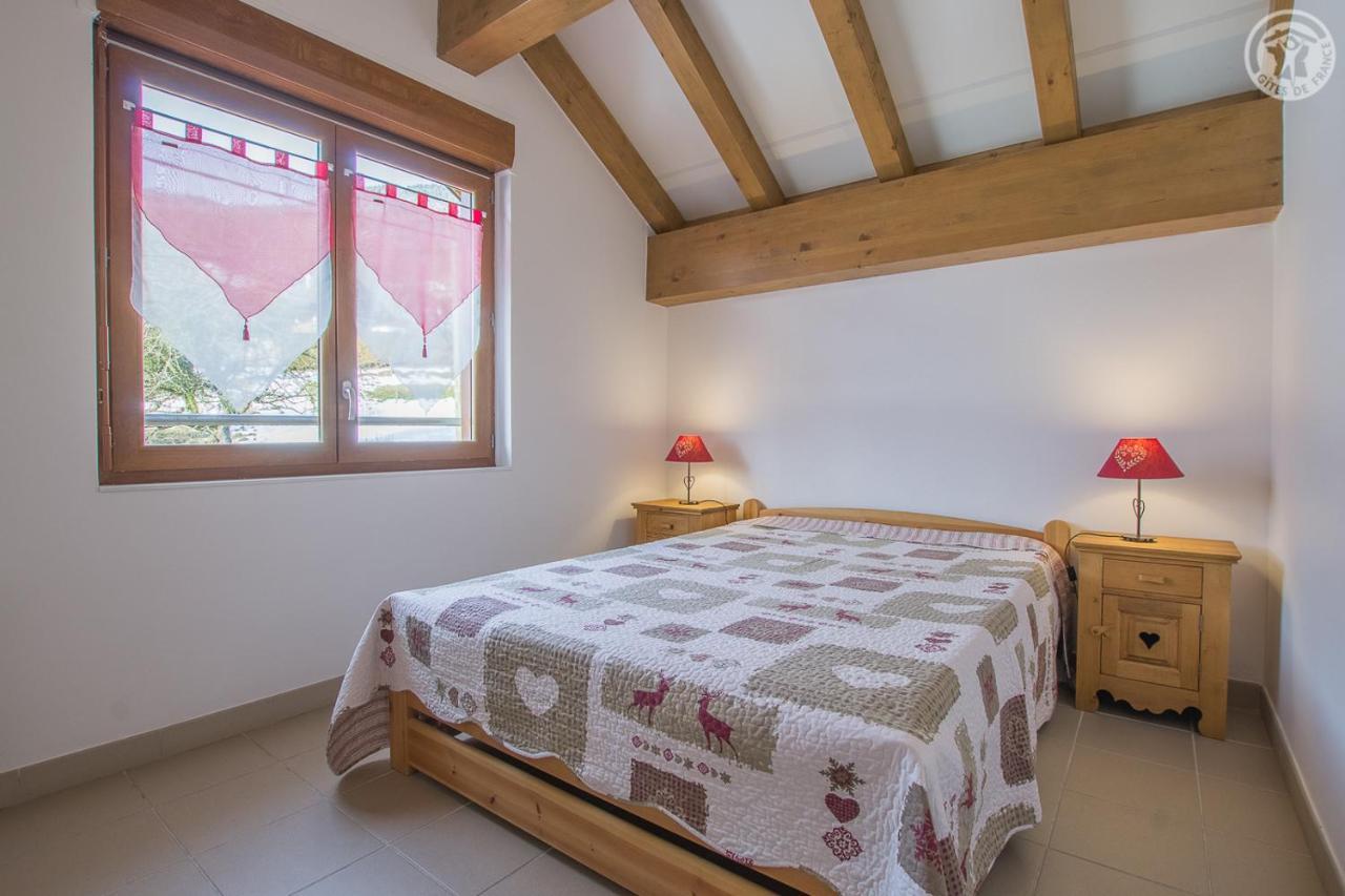 Gites De La Bresse Saint-Georges-Des-Hurtieres Zewnętrze zdjęcie